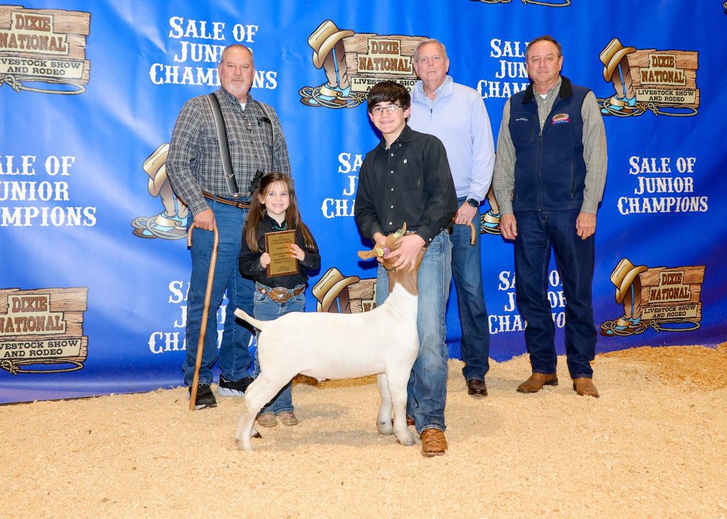 Hinds County Youth Recognized at Annual Dixie National Sale of Junior Champions