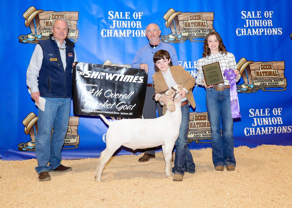 Rankin County Youth Recognized at Annual Dixie National Sale of Junior Champions