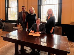 Mississippi Commissioner of Agriculture and Commerce Andy Gipson joined Governor Tate Reeves as he signed Senate Bill 2137 into law designating April as Mississippi Native Plant Month. Pictured L-R: Commissioner Andy Gipson; Lyn McMillin, Immediate Past President of the Garden Club of Jackson; Governor Tate Reeves; and Hollidae Morrison, President of the Garden Club of Jackson.