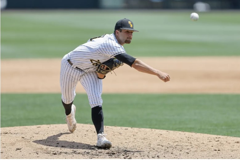 Despite Hall’s heroics, Samford sends Southern Miss to the brink