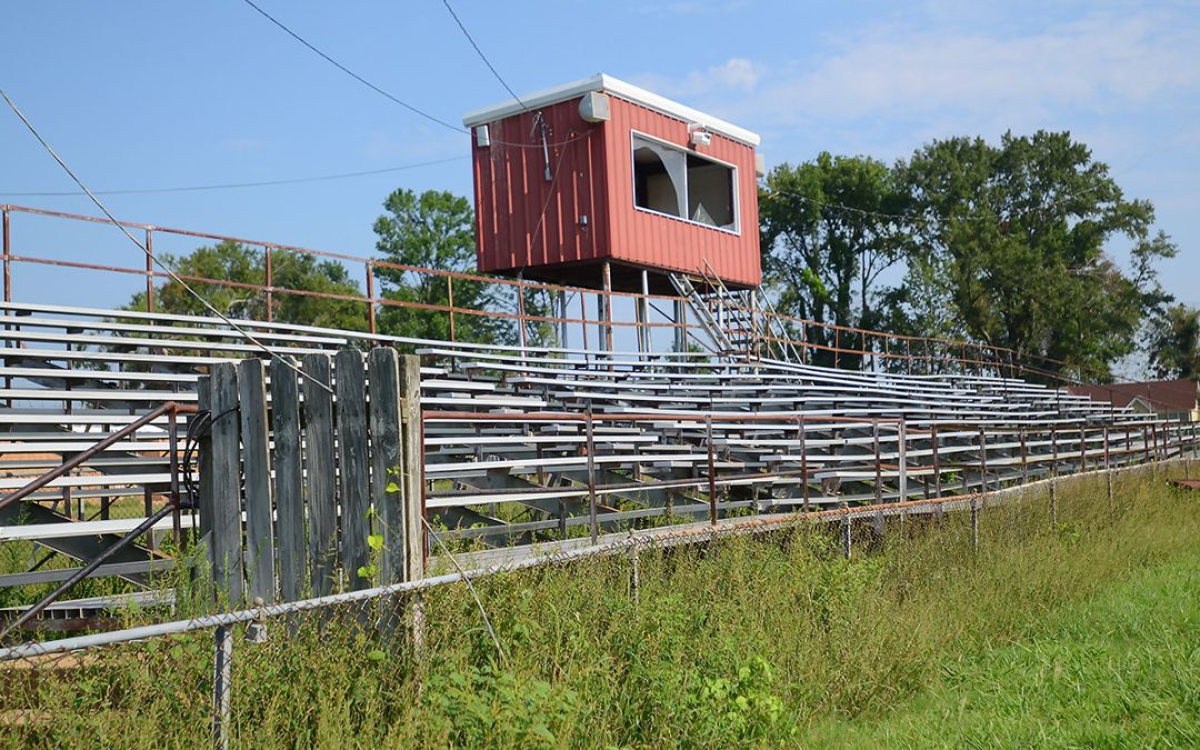 South Delta Bulldogs give new meaning to ‘rebuilding year’ – with help from Archie Manning