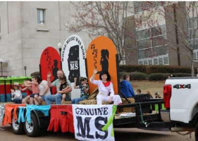 Following the parade, Miss Hospitality Abney Grace Pittman presented the 1st Place Award in Best Float to MDAC’s Genuine MS® Program, based out of Hinds County. (pictured here)