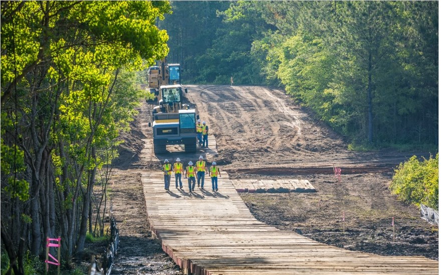 United Rentals acquires Hattiesburg’s Yak Access for over $1 billion