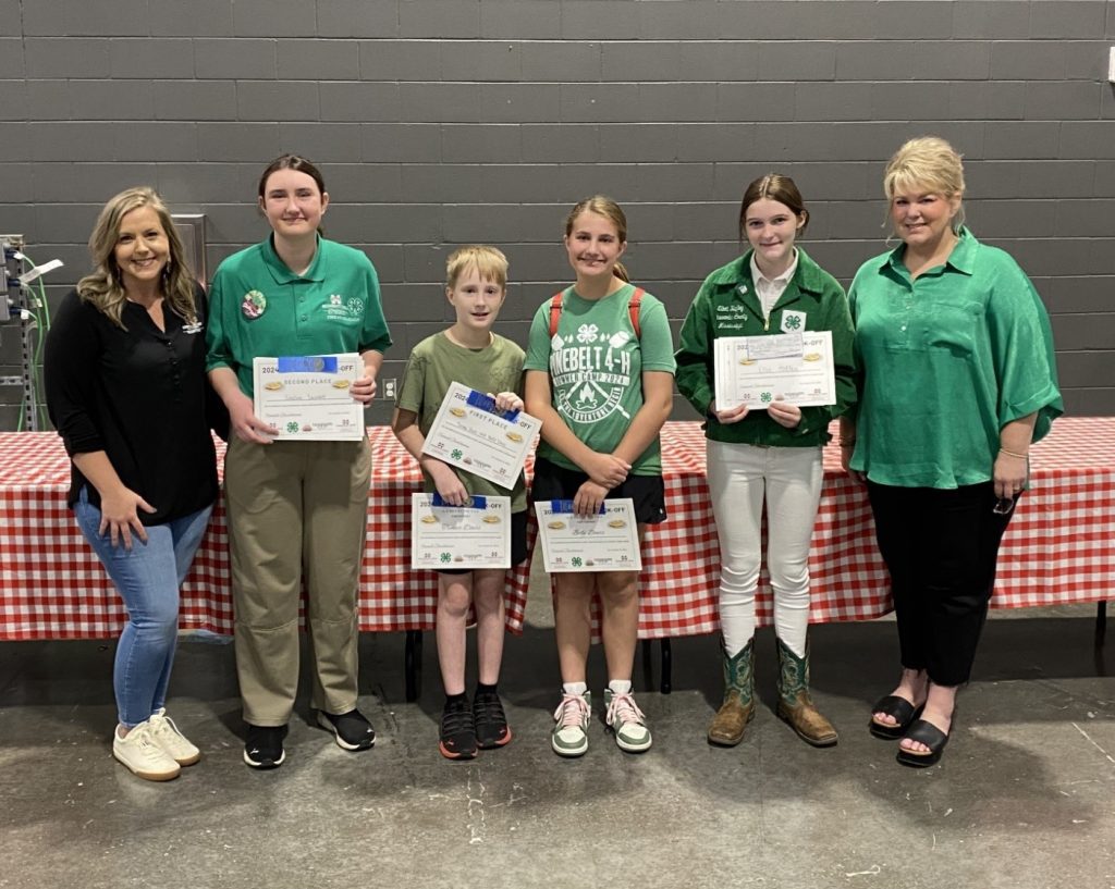 The Mississippi Egg Marketing Board, Mississippi Poultry Association and Mississippi Beef Council are pleased to announce the winners of the 2024 Mississippi State Fair Omelet Cookoff. Pictured (L-R): Tannah Christensen with the Mississippi State University Poultry Science Department; 2nd Place Winner Emaline Swindoll of Yalobusha County; 1st Place Winners Tanner Davis and Belle Davis of Forrest County; 3rd Place Winner and Best Beef Omelet Winner Ellie Haffey of Itawamba County; and Mississippi Egg Marketing Board President, Dr. Ryn Laster.