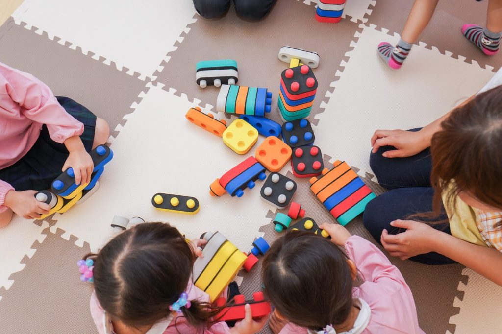 A recent survey shows that in Mississippi, about one in three daycare teachers are considering leaving their position for better paying jobs. (Photo from Shutterstock)