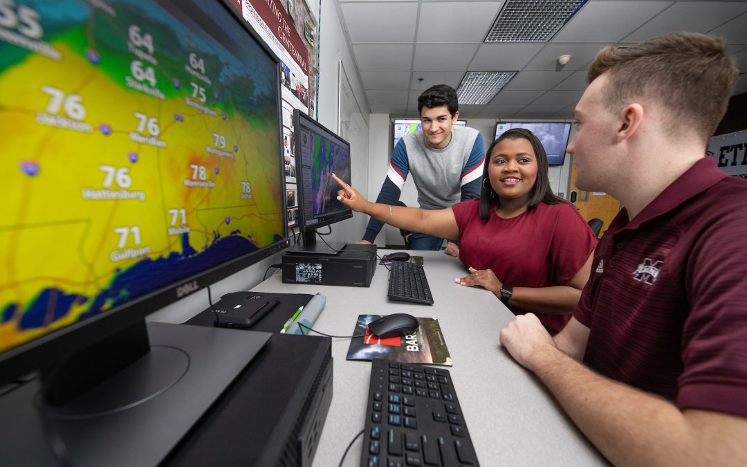 MSU meteorology students work in a Department of Geosciences computer lab. Airmen at Keesler Air Force Base now will have a direct pathway for a new MSU Bachelor of Applied Science in Weather and Environment, allowing for accelerated progress toward a bachelor's degree. (Photo by Beth Wynn)