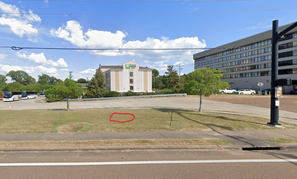 A marker commemorating the Miss-Lou Memorial Day Parade, formerly called the 30th of May Parade, has been approved by the Mississippi Department of Archives and History. The marker will be posted at 639 S. Canal St., in front of the Holiday Inn Express. Its precise location is indicated by the red circle.Photo: Google Street View, Image capture: August 2024 (c)2025 Google 