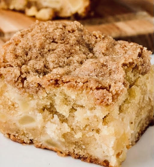 Kara’s Sights and Bites: It’s fall…can apple baked goods be far behind?