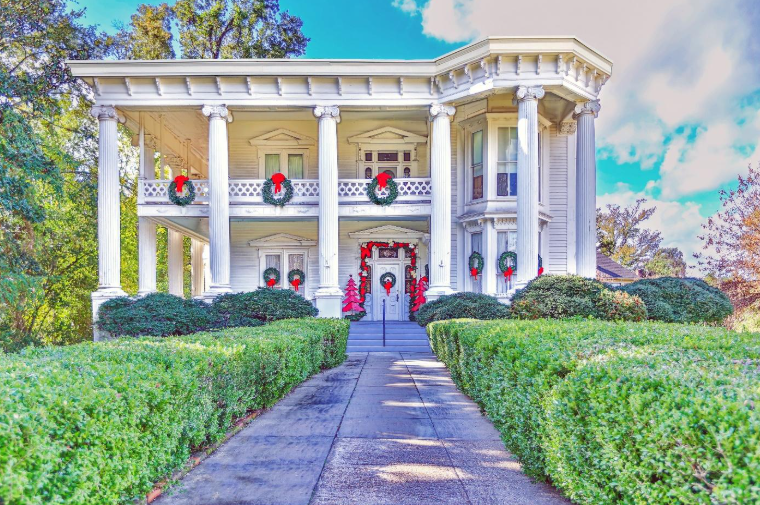 Memory, magic, and a mansion: Inside the Trees of Christmas at Merrehope