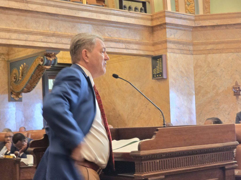 Rep. Hank Zuber describes HB 1665 on the floor of the House of Representatives during the 2026 legislative session. Photo by Jeremy Pittari | Magnolia Tribune.